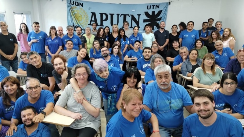 Asamblea Nodocente de Base en la Facultad Regional Avellaneda