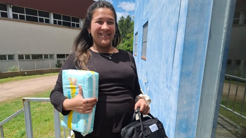 Entrega del subsidio por nacimiento en la Facultad Regional General Pacheco