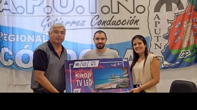 APUTN entregó el Smart TV por su 40° Aniversario en Córdoba