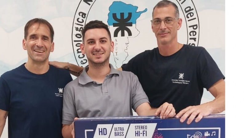 APUTN entregó el Smart TV por su 40° Aniversario en Villa María