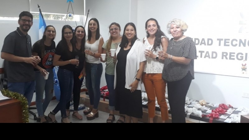 Entrega de cajas navideñas en la Facultad Regional Rafaela