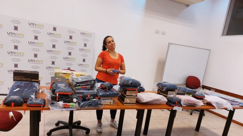 La APUTN entrega el subsidio por escolaridad en la Facultad Regional Bahía Blanca