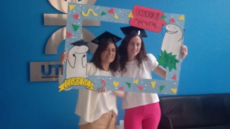 Felicitamos a las compañeras graduadas de la Licenciatura Nodocente de la Facultad Regional San Francisco