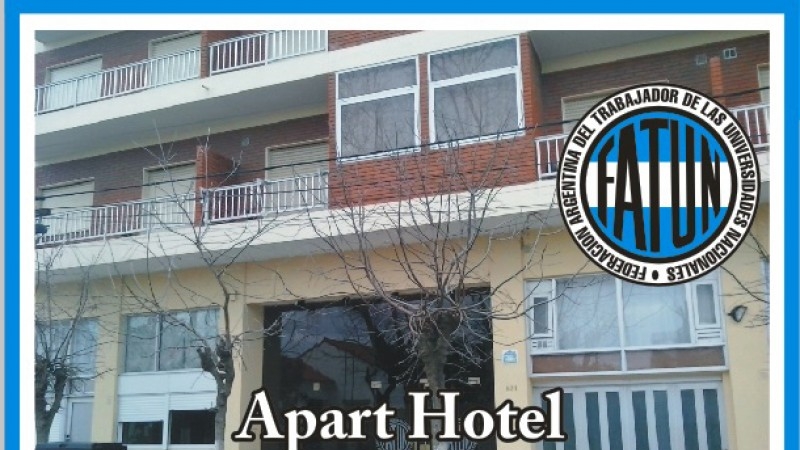 Mar de Ajo, Provincia de Buenos Aires.  Apart Hotel "26 de Noviembre"