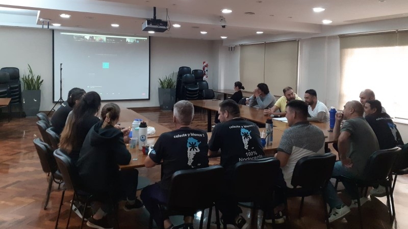 Compañeras y compañeros de Rectorado asistieron al inicio de la Capacitación Direccionada: "Curso de herramientas de gestión para equipos de trabajo" 