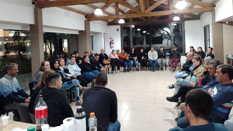 Asamblea Nodocente de base en la Facultad Regional San Rafael