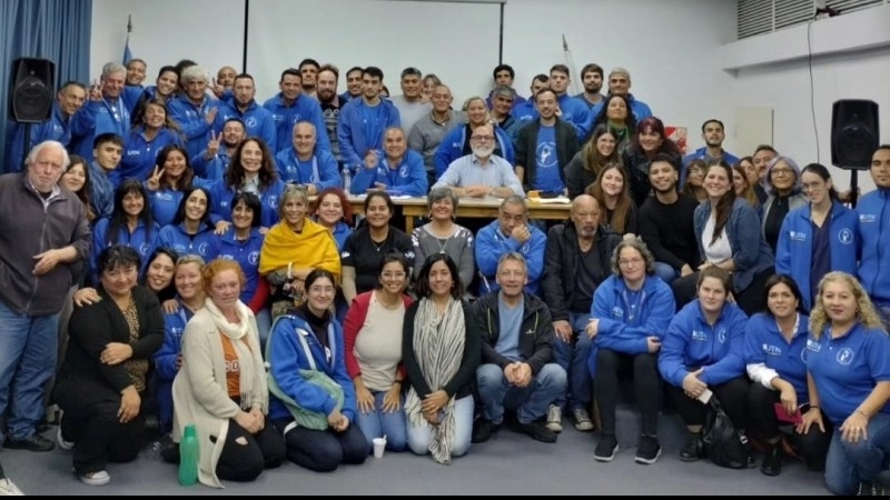 Asamblea Nodocente de base en la Facultad Regional Avellaneda 