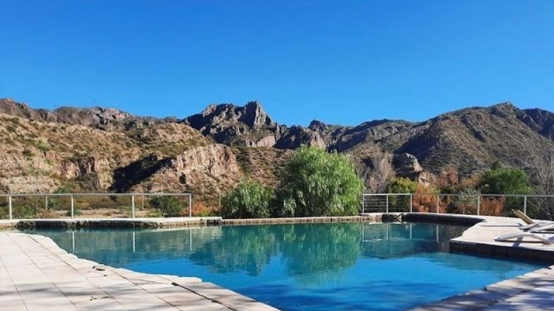 Valle Grande, San Rafael,  Mendoza. Cabañas Bosque Divino