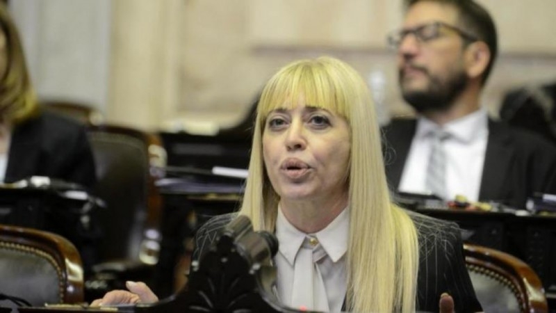 Felicitamos a la Compañera Rossana Chahla, electa intendenta de Tucumán - ella presentó el proyecto del 82% movil para Nodocentes