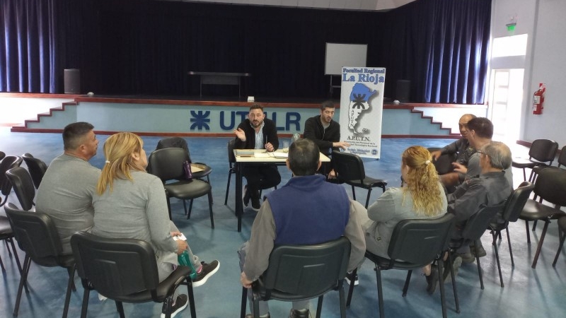 Reunión con el área de Mantenimiento y Servicios Generales de la Facultad Regional La Rioja