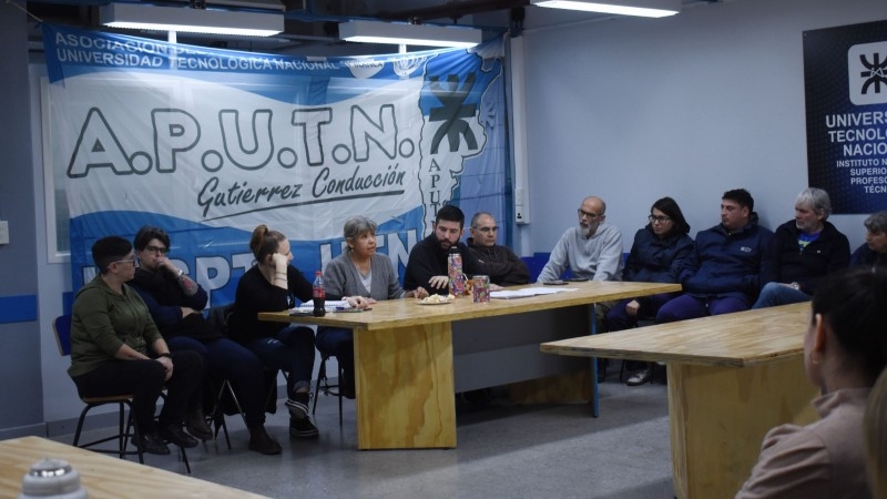 Asamblea Nodocente y celebración por el Día de la Independencia en el INSPT 