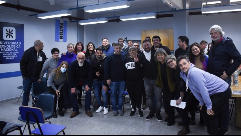 Asamblea Nodocente de base en el INSPT