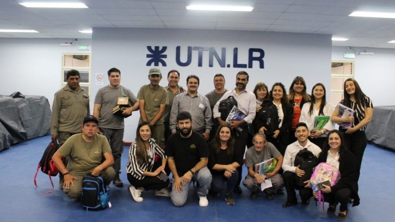 Entrega de Subsidio por Escolaridad y Asamblea Nodocente en la Facultad Regional La Rioja 