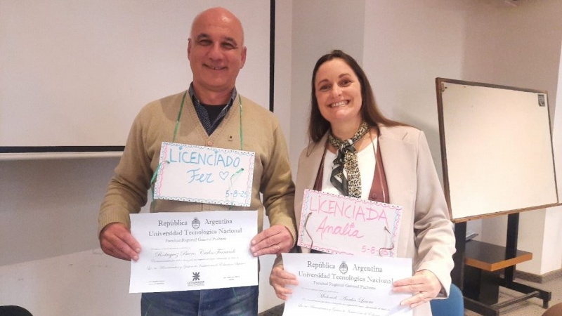 Graduados de la Licenciatura en Administración y Gestión en Instituciones de Educación Superior 