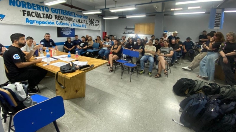 Entrega de Escolaridad y Asamblea en el INSPT